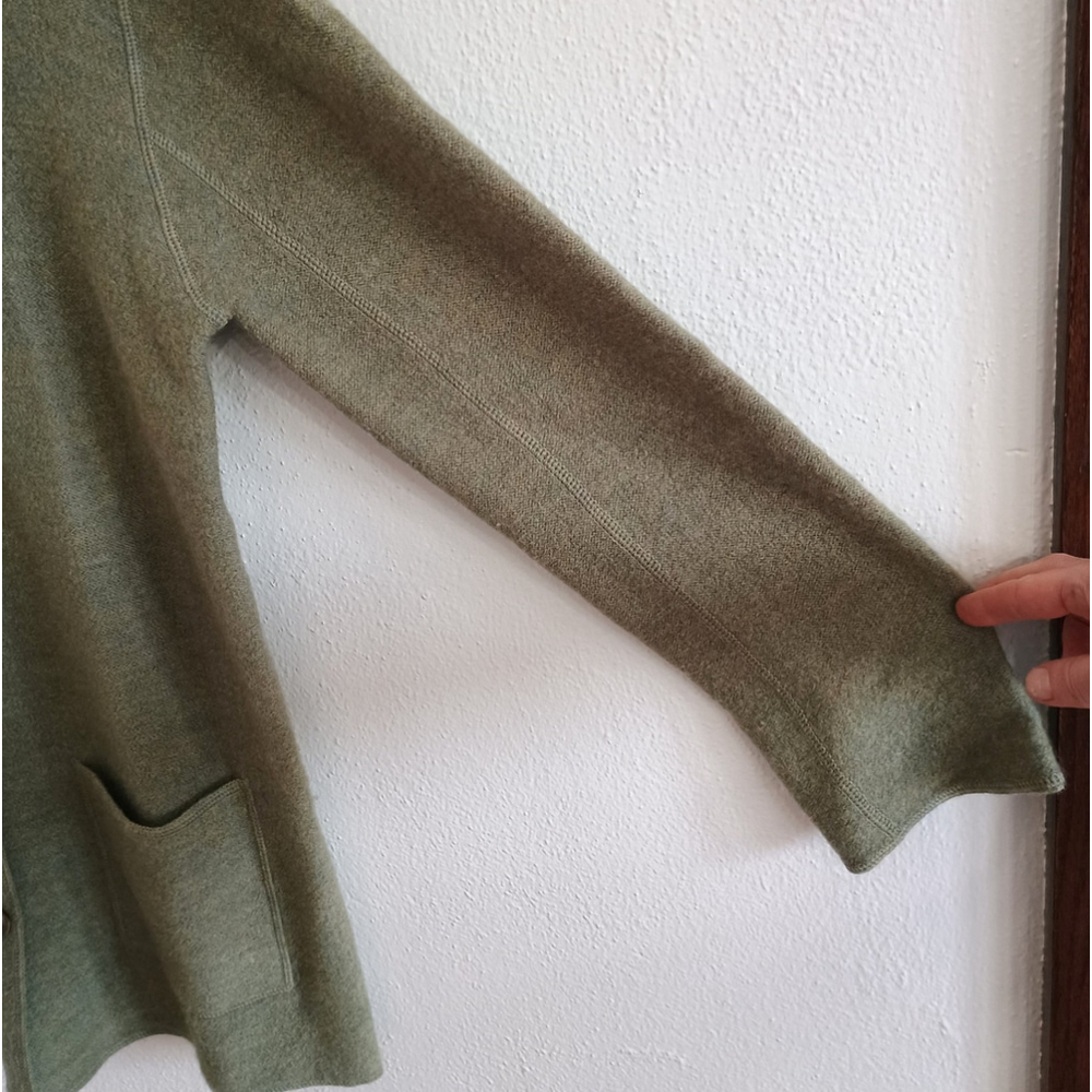 Vintage Charter Club 100% Pure New Wool Button Cardigan Olive Green Womans Small - Picture 6 of 8